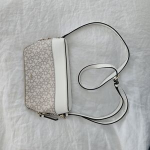 🤍Stylish DKNY White and Gray Women's Purse